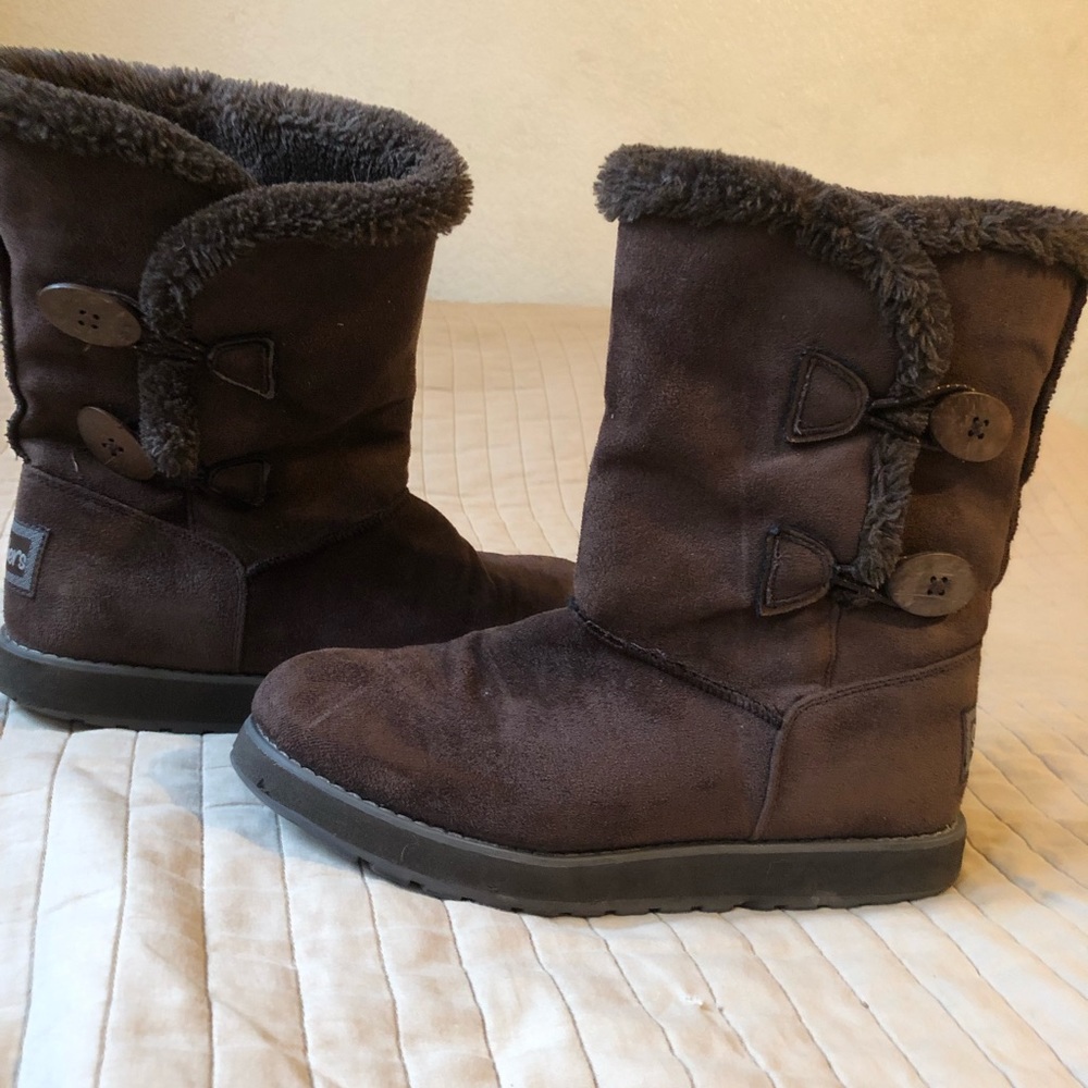 Skechers brown fuzzy boots